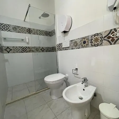 Guest house With Port View Cagliari