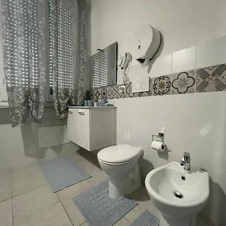 With Port View Κάλιαρι